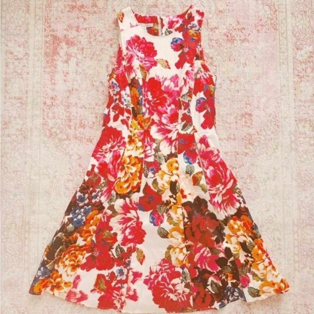 Maggy London, Woman’s Floral Dress